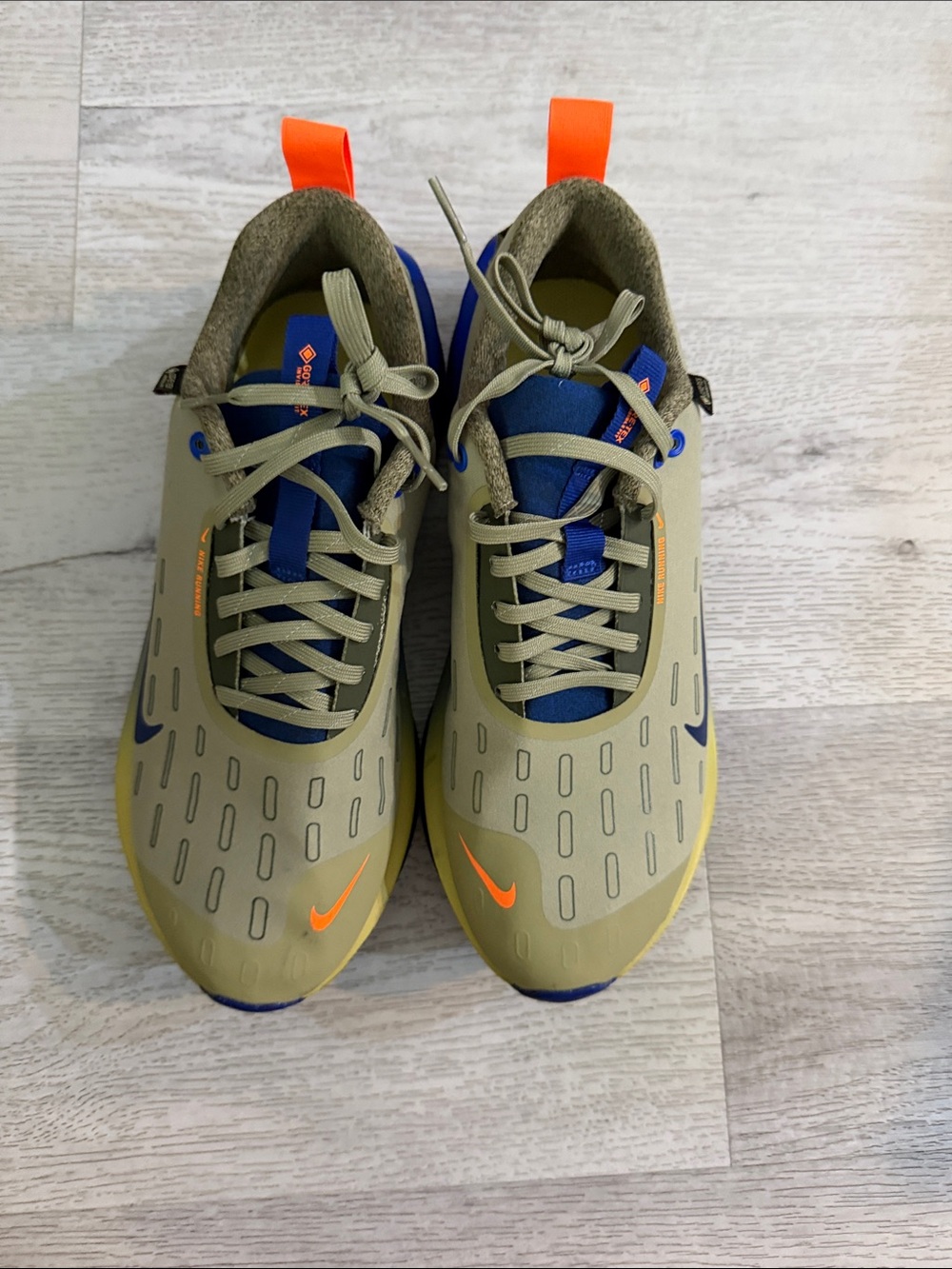 Nike Men's Olive Green, Blue & Orange Athletic Shoes